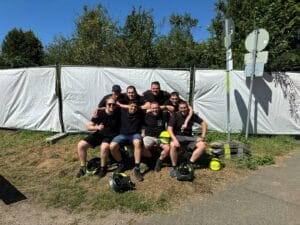 Spannender Wettkampf auf der Wachenbuchener Kerb: Freiwillige Feuerwehr Hanau-Wolfgang erfolgreich beim TLF-Ziehen